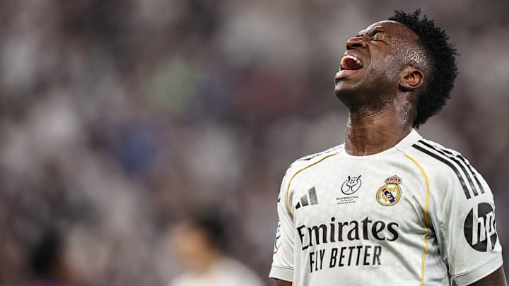 Malgré un grand Vinicius, le Real s'incline face au Barça en Supercoupe d'Espagne Malgré un grand Vinicius, le Real s'incline face au Barça en Supercoupe d'Espagne