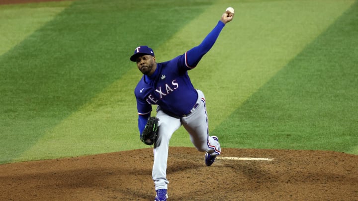 Chapman viene de conseguir un anillo con los Rangers