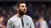 Leo Messi aurait préféré ne pas recevoir d'hommage à son retour au PSG après son sacre en Coupe du monde. 
