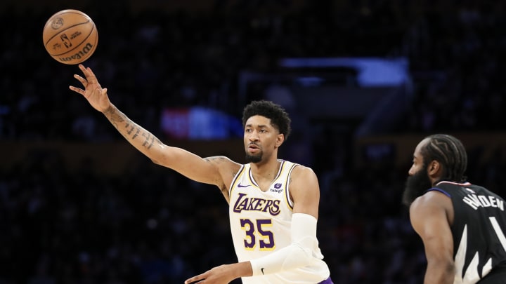 Wood espera mejorar sus números del año pasado con los Lakers