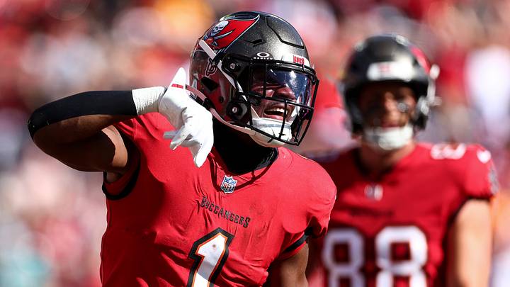 After winning a third straight game, the Tampa Bay Buccaneers are back in the playoff picture and control a Top-4 seed.