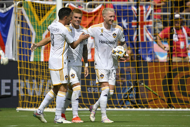 LA Galaxy sit atop the Western Conference