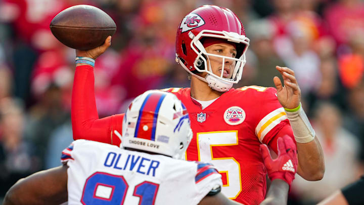 Oct 16, 2022; Kansas City, Missouri, USA; Kansas City Chiefs quarterback Patrick Mahomes (15) throws a pass as Buffalo Bills defensive tackle Ed Oliver (91) defends during the first half at GEHA Field at Arrowhead Stadium. Mandatory Credit: Jay Biggerstaff-Imagn Images Oct 16, 2022; Kansas City, Missouri, USA; Kansas City Chiefs quarterback Patrick Mahomes (15) throws a pass as Buffalo Bills defensive tackle Ed Oliver (91) defends during the first half at GEHA Field at Arrowhead Stadium. Mandatory Credit: Jay Biggerstaff-Imagn Images