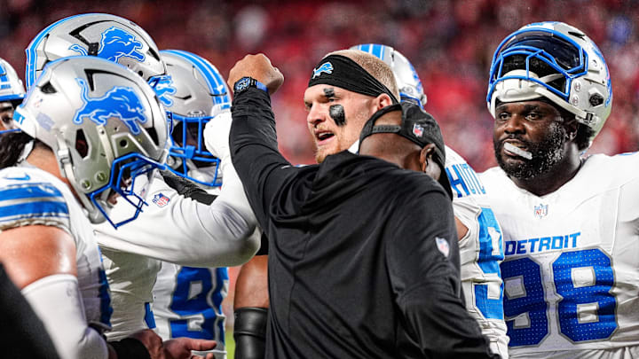 Aidan Hutchinson has six sacks in six games this season