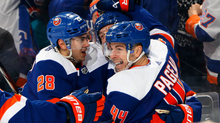 Edmonton Oilers v New York Islanders