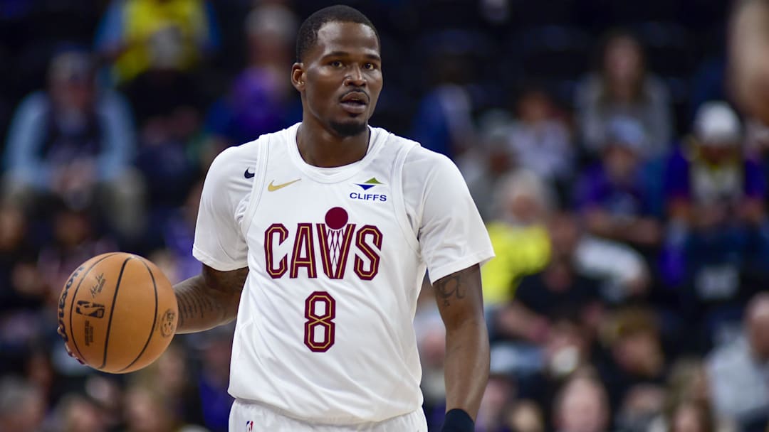 Mar 23, 2025; Salt Lake City, Utah, USA; Cleveland Cavaliers guard Javonte Green (8) looks down court to pass against the Utah Jazz during the second half at Delta Center. Mandatory Credit: Peter Creveling-Imagn Images Mar 23, 2025; Salt Lake City, Utah, USA; Cleveland Cavaliers guard Javonte Green (8) looks down court to pass against the Utah Jazz during the second half at Delta Center. Mandatory Credit: Peter Creveling-Imagn Images