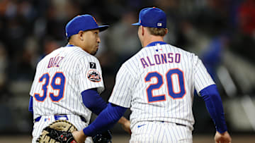 New York Mets closer Edwin Díaz (L) and first baseman Pete Alonso
