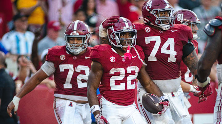 College football's 10 best offensive players in 2025, according to the latest EA Sports rankings. College football's 10 best offensive players in 2025, according to the latest EA Sports rankings.