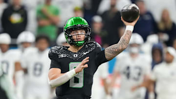 Dillon Gabriel, Oregon Ducks