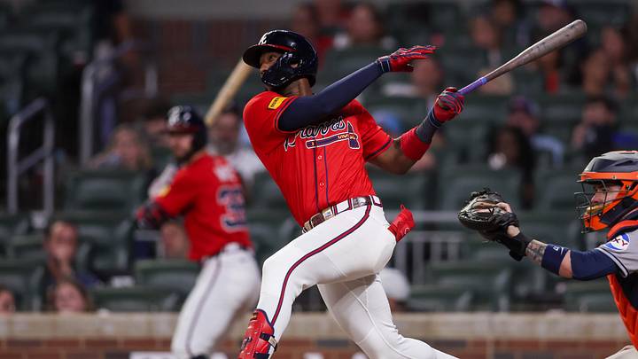 Sep 12, 2025; Atlanta, Georgia, USA; Atlanta Braves left fielder Jurickson Profar (7) hits a single against the Houston Astros in the eighth inning at Truist Park. Mandatory Credit: Brett Davis-Imagn Images
