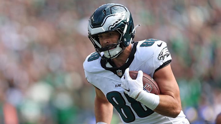 Bet on Dallas Goedert to go over his receptions total in Week 8 against the Giants.