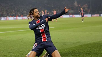 TOPSHOT-FBL-EUR-C1-PSG-BREST