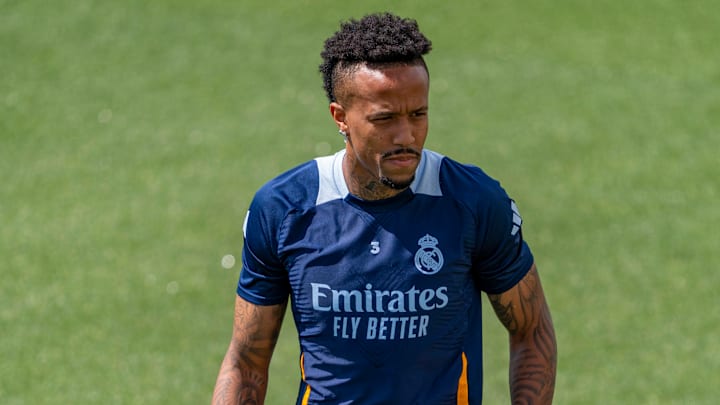 Éder Militão suffered an ACL injury back in November.