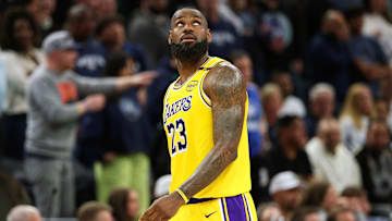 LeBron James debe volver a los Lakers para la próxima temporada