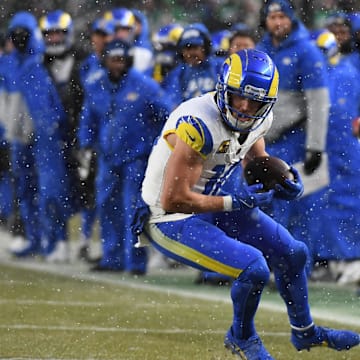 Jan 19, 2025; Philadelphia, Pennsylvania, USA; Los Angeles Rams wide receiver Cooper Kupp (10) catches a pass against the Philadelphia Eagles in the first half in a 2025 NFC divisional round game at Lincoln Financial Field. Mandatory Credit: Eric Hartline-Imagn Images