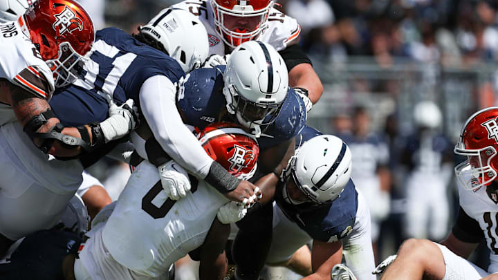 Penn State's defense swarms to tackle Bowling Green tight end Harold Fannin Jr. during the fourth quarter at Beaver Stadium.