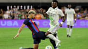 Araújo vs Vinícius