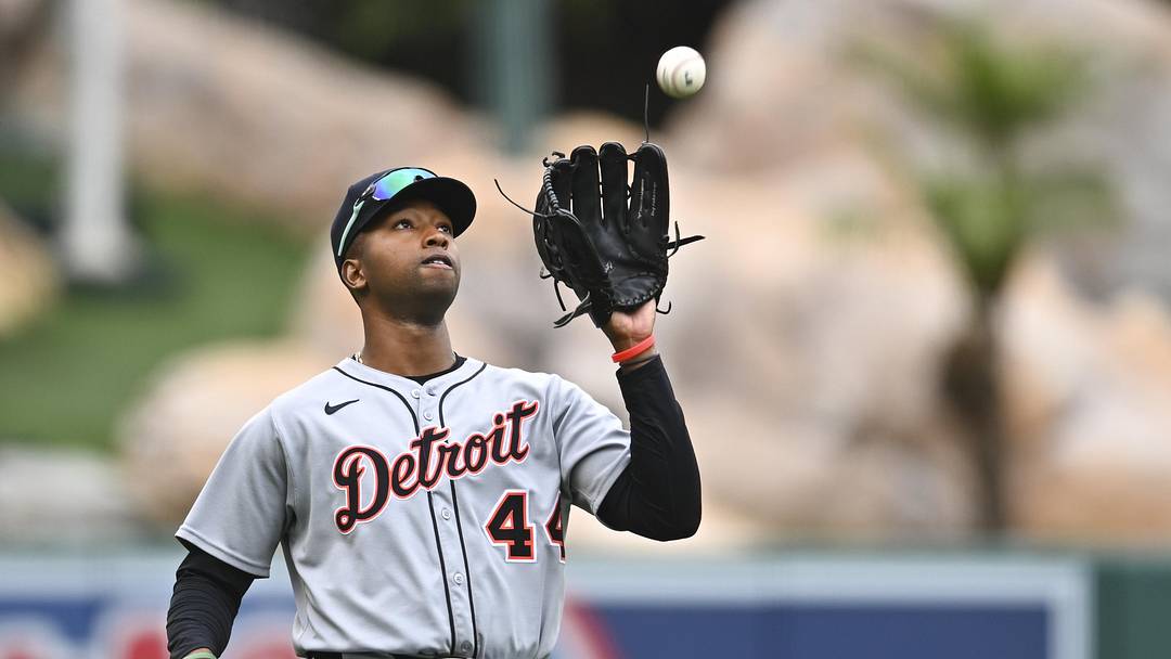 May 4, 2025; Anaheim, California, USA; Detroit Tigers outfielder Justyn-Henry Malloy (44) makes a catch against the Los Angeles Angels during the eighth inning at Angel Stadium. Mandatory Credit: Jonathan Hui-Imagn Images