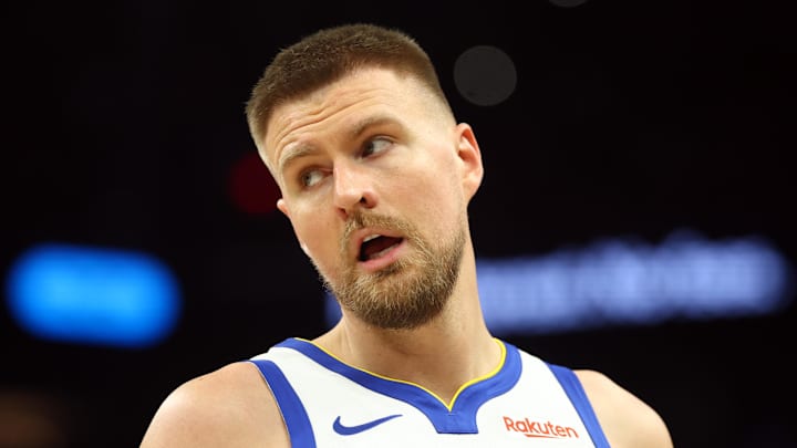 Apr 17, 2026; Phoenix, Arizona, USA; Golden State Warriors center Kristaps Porzingis (7) against the Phoenix Suns during the play-in rounds of the 2026 NBA Playoffs at Mortgage Matchup Center. Mandatory Credit: Mark J. Rebilas-Imagn Images