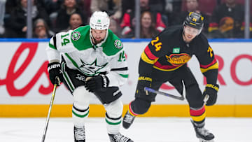Dallas Stars v Vancouver Canucks