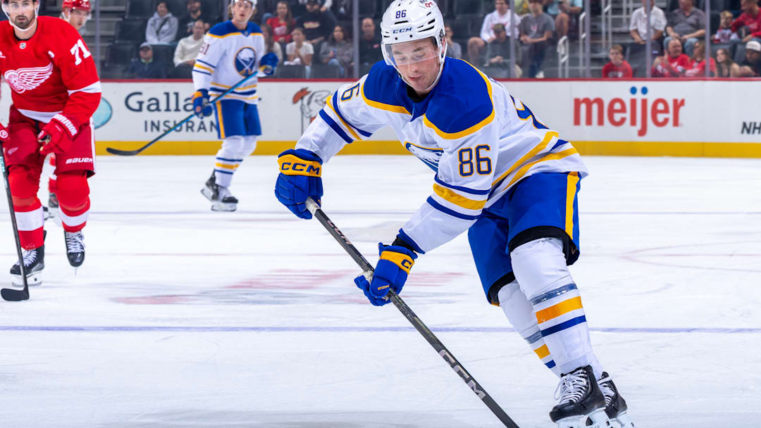 Buffalo Sabres v Detroit Red Wings