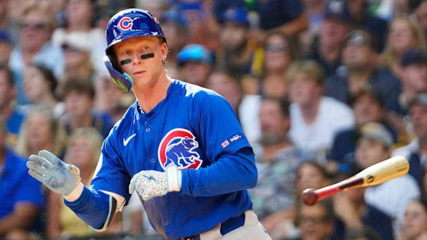 Chicago Cubs center fielder Pete Crow-Armstrong (4) flies out to Milwaukee Brewers left fielder Isaac Collins (6)