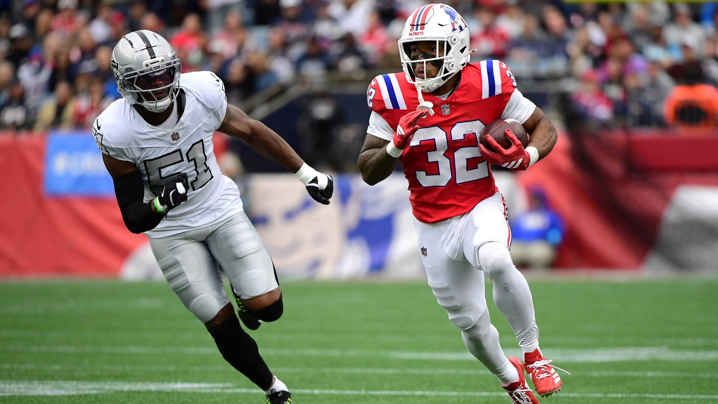 Fantasy Football Injury Update: Is Rhamondre Stevenson an RB1 with TreVeyon Henderson Set to Miss Time?