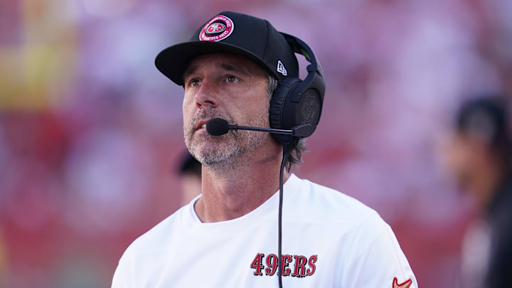Kyle shanahan hat monday night football best sale
