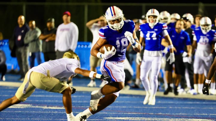 Utah bound Taniela Tupou had two big catches, including a 21-yard touchdown catch in Friday's 63-20 win over Long Beach Poly.