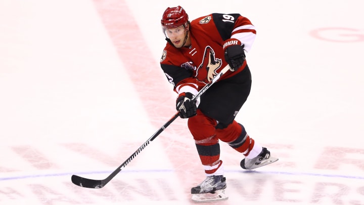 Mar 31, 2017; Glendale, AZ, USA; Arizona Coyotes right wing Shane Doan (19) against the Washington Capitals at Gila River Arena. Mandatory Credit: Mark J. Rebilas-USA TODAY Sports