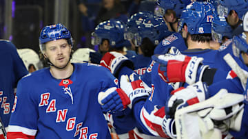 New York Islanders v New York Rangers