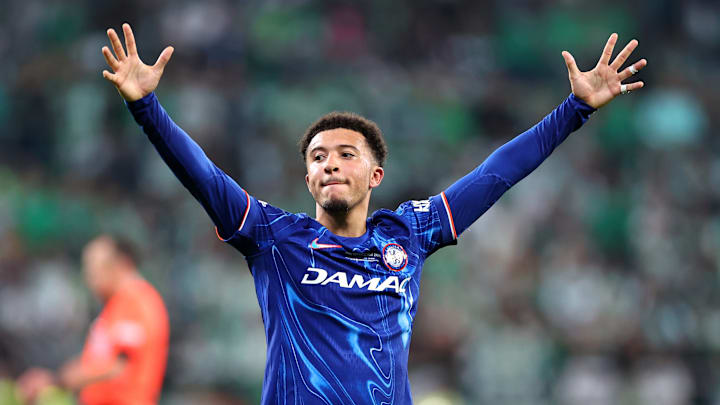 Jadon Sancho im Chelsea-Trikot. Künftig könnte weiter das blaue Dress tragen. Jadon Sancho im Chelsea-Trikot. Künftig könnte weiter das blaue Dress tragen.