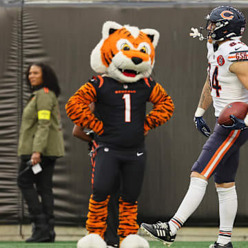  Not everyone is pleased with the progress of the Bears in a 5-3 start, but Colston Loveland's recent surge is a positive.