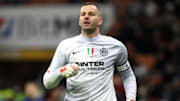 Entre críticas e o carinho da torcida, o experiente Handanovic faz uma grande temporada no âmbito estatístico 