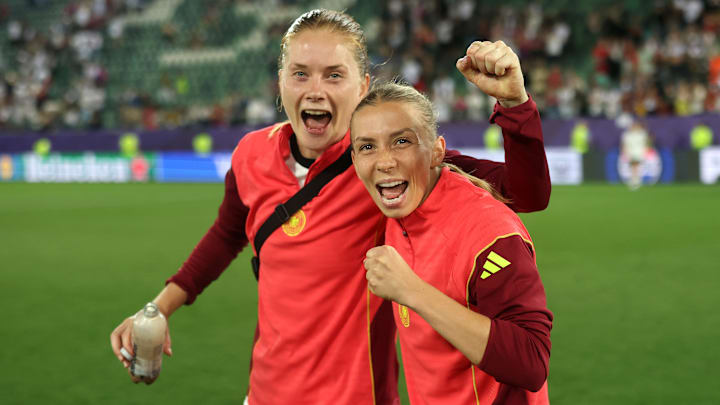 Sowohl Sjoeke Nüsken als auch Elisa Senß stehen bei den Bayern weit oben auf der Wunschliste. 