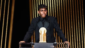 Lamine Yamal ganó el Trofeo Kopa en la ceremonia del Balón de Oro 2024