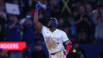 Vladimir Guerrero Jr. tuvo su gran primera noche en el 2025 con los Azulejos