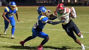 South Carolina football commitment Zy'marion Lang is no longer with the class and is signing with Toledo.