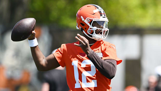 Shedeur Sanders passing at Browns rookie minicamp. Shedeur Sanders passing at Browns rookie minicamp.