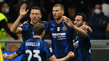 L'esultanza dell'Inter dopo la rete di Dzeko alla Juve 