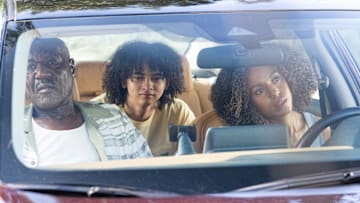 UnPrisoned -- “Nigrescence” - Episode 106 -- Paige, Edwin, and Finn take a trip to their ancestral home in rural Alabama, where there’s much more going on than meets the eye. Edwin (Delroy Lindo), Finn (Faly Rakotohavana) and Paige (Kerry Washington), shown. (Photo by: Kelsey McNeal/Hulu)