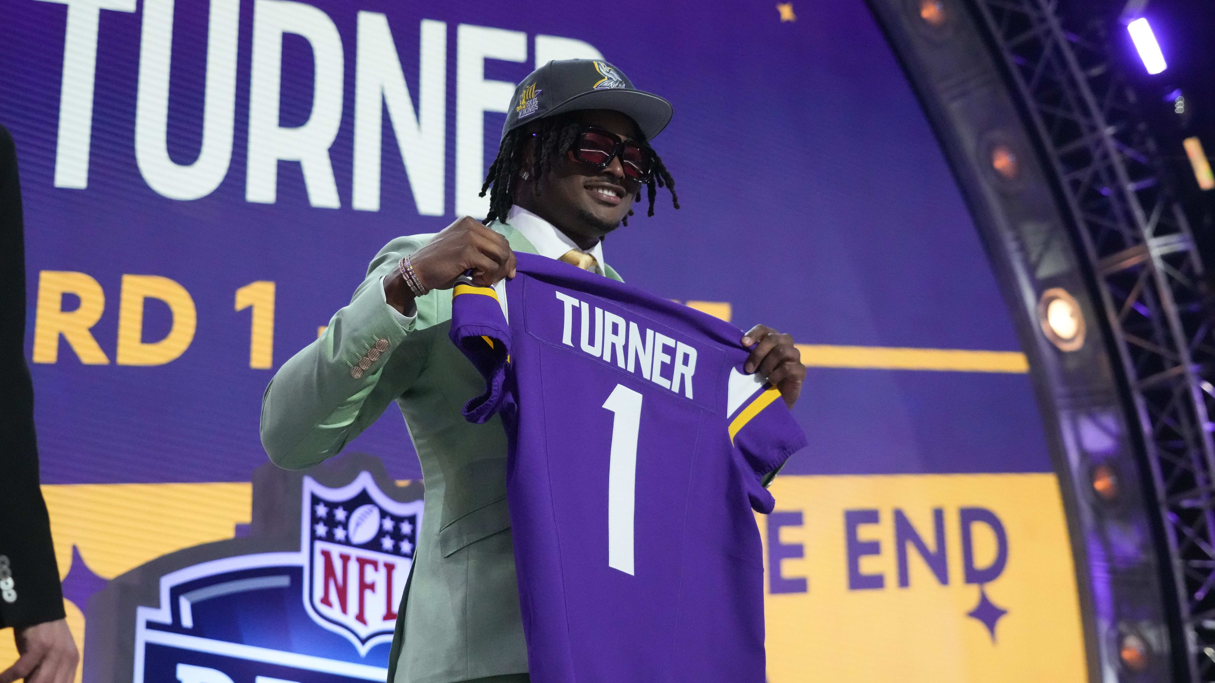 Vikings NFL Draft Picks: Experts Divided on McCarthy, Turner Selections