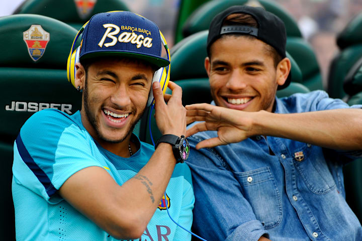 Neymar, Jonathan dos Santos