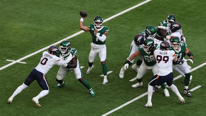New York Jets quarterback Justin Fields had himself a day to forget on Sunday in London against the Denver Broncos.