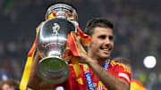 Rodri foi eleito o craque da Eurocopa 2024, o segundo espanhol a ganhar o prêmio ao longo da história - o outro foi Luis Suárez Miramontes, em 1960, ídolo do Barcelona