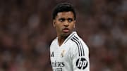 Rodrygo ainda se recupera de lesão muscular na perna esquerda.