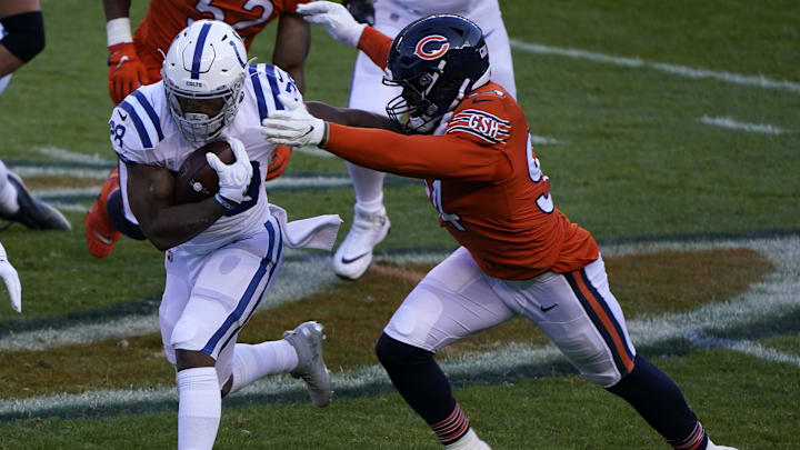 Colts running back Jonathan Taylor looks to break free against the Bears in his rookie year during a 19-11 Colts win.