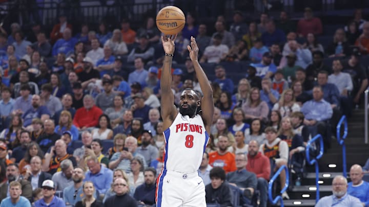Veteran wing Tim Hardaway Jr. is signing with the Denver Nuggets.