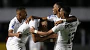 A equipe santista precisa apenas de uma vitória para avançar de fase