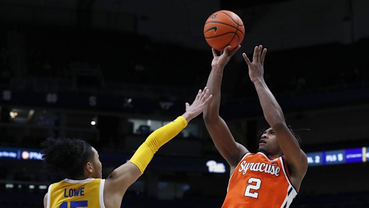 Syracuse basketball hosts long-time rival Pittsburgh on Saturday afternoon. The latest betting odds for this ACC clash.